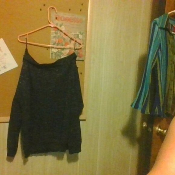 Dark sweater with multi color off the shoulder or worn regularly - Picture 2 of 5